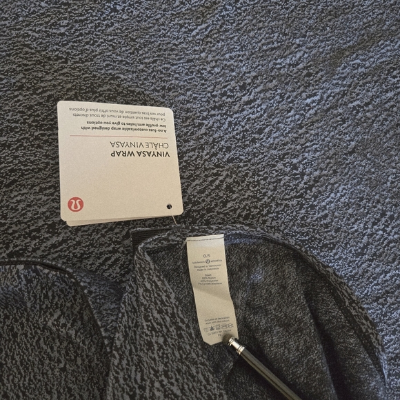 Lululemon Vinyasa Scarf Wrap Scarf / Color Blue Gray Black ROSJ/BLK - Picture 12 of 14